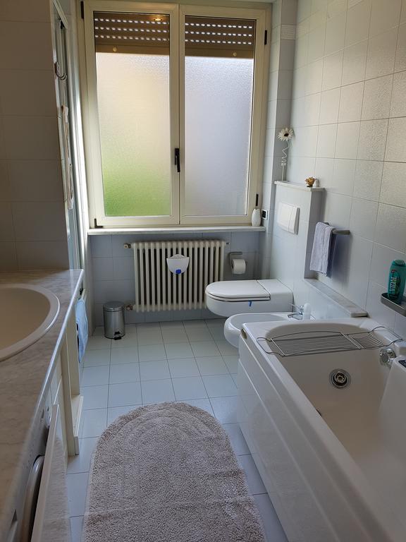 Casa Elena Apartman Albese Con Cassano Kültér fotó